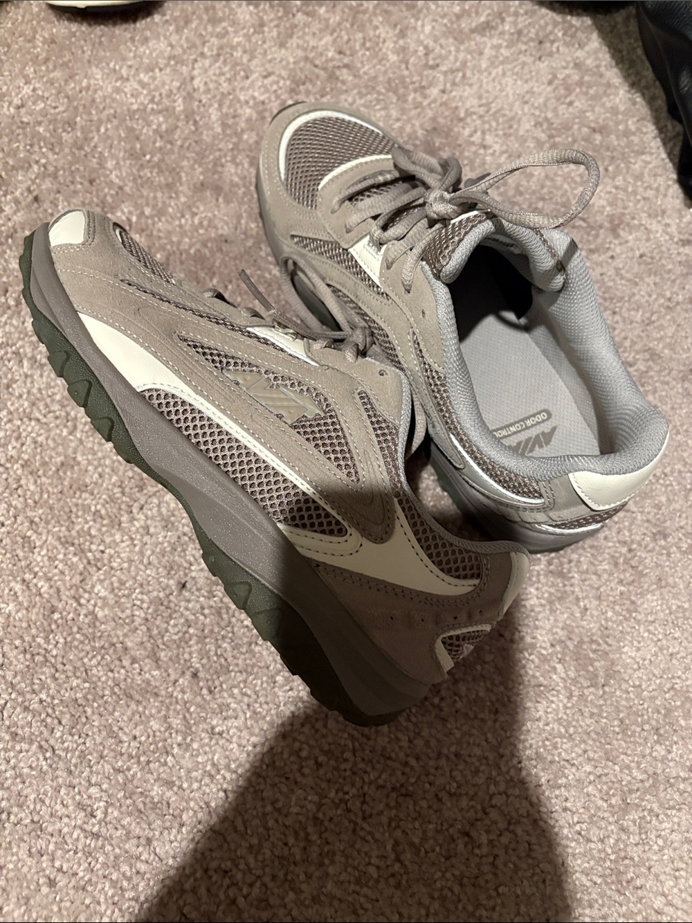 Avia brown sneakers